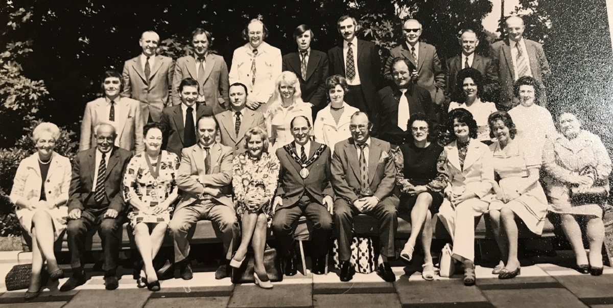 Visit to Guiness Brewery, Park Royal, in June 1975. Photo of trip to Guinness Park Royal Myself is 2nd left on middle row with Brother Brian being 3rd. I. Did know most of these landlords and landladies but names escape me at the moment.