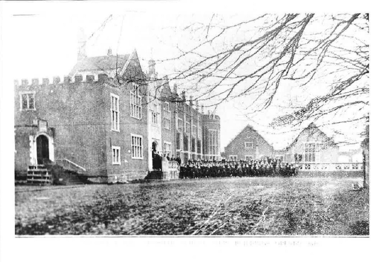 Historic - the opening of the new school buildings in 1910