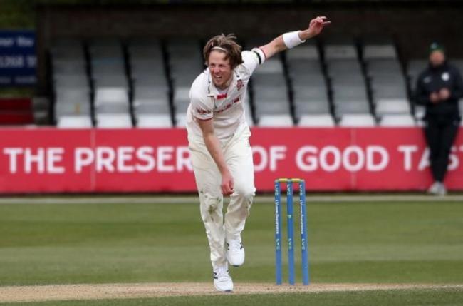 New deal - Colchester's Ben Allison has signed a new contract extension with Essex Picture: TGS PHOTO