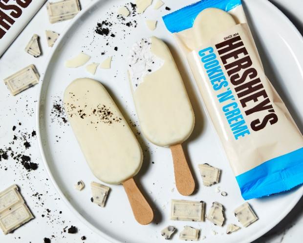 Gazette: Hershey's Cookies 'n' Creme Sticks. Credit: Iceland