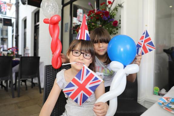 Gazette: Scarlet Smalldridge, 6, with sister Amber, 9 Gazette: Scarlet Smalldridge, 6, with sister Amber, 9