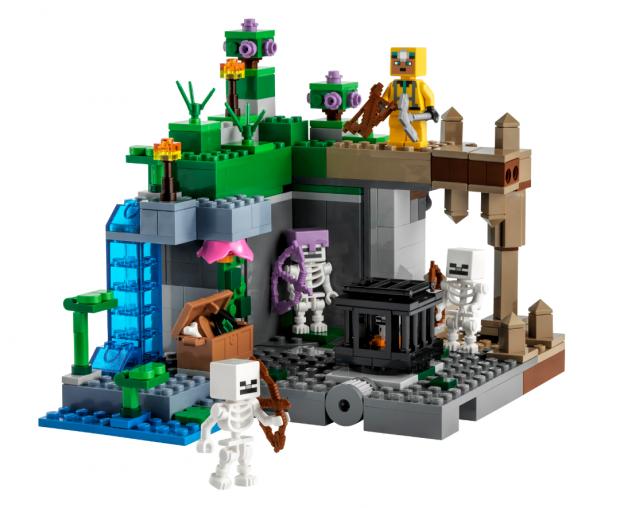 Gazette: LEGO® Minecraft® The Skeleton Dungeon. Credit: LEGO
