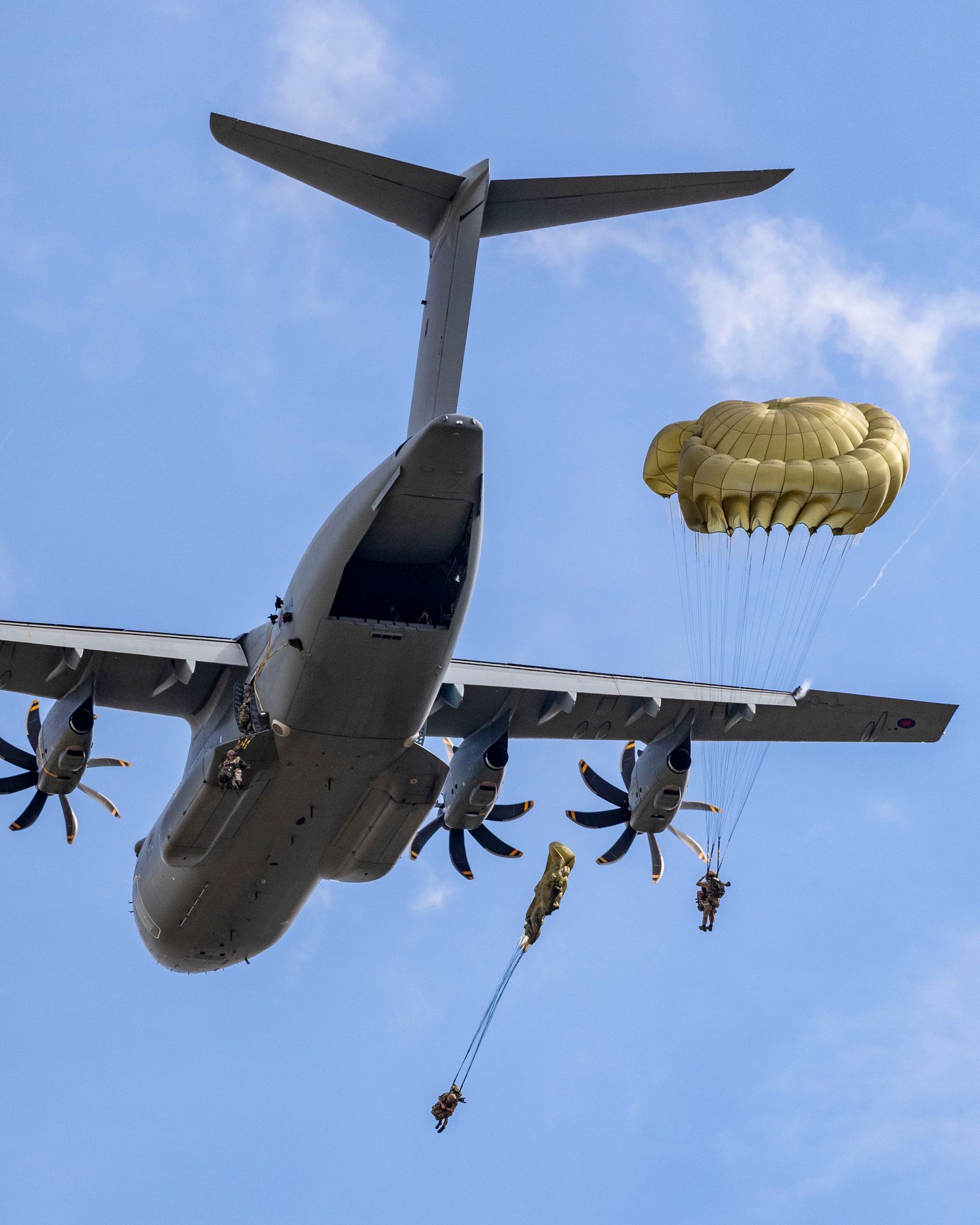 Colchester Paras break new ground with new plane - Vimarsana News