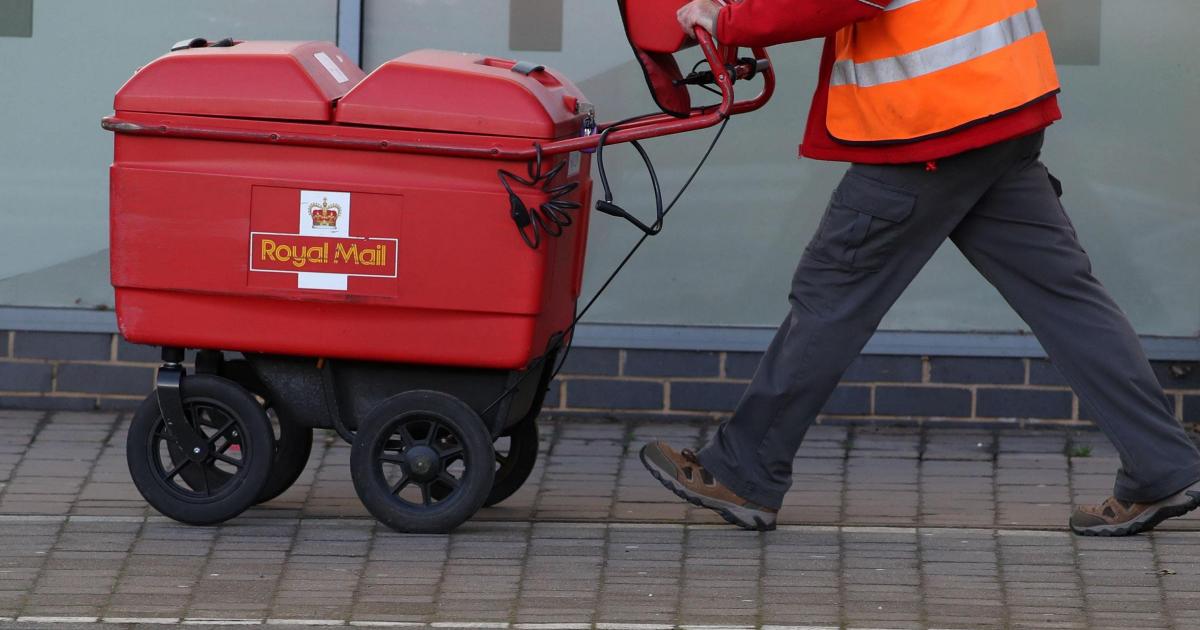 Royal Mail slumps to loss of more than £1bn after year of strikes