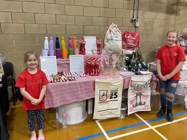 Hundreds turnout for return of Clacton's Christmas market - Vimarsana News