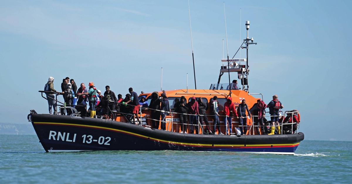 Warnings that vulnerable child migrants at risk after 'flawed' age assessments - Vimarsana News